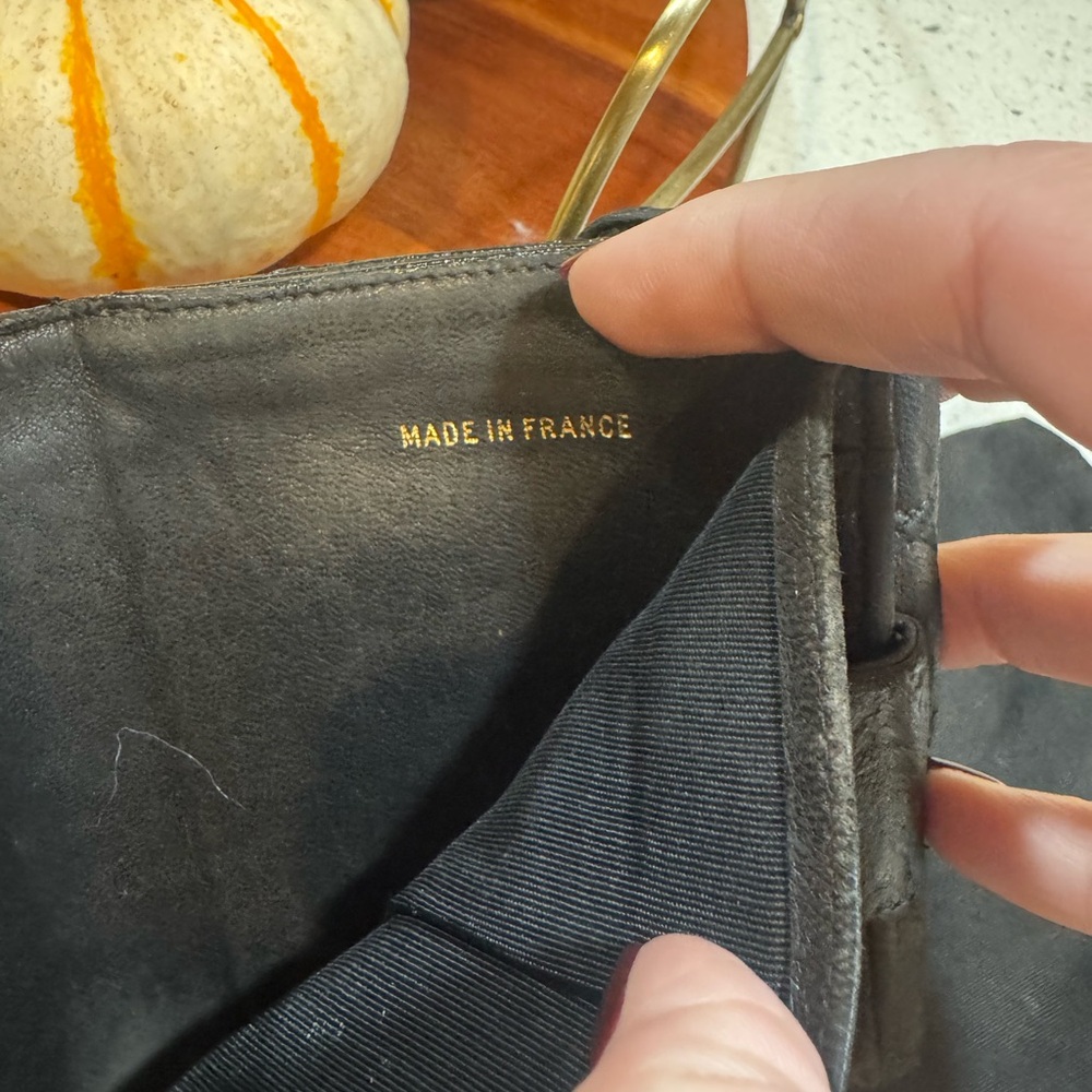 Authentic Vintage Chanel Black Quilted Lambskin Wallet - Picture 10 of 11